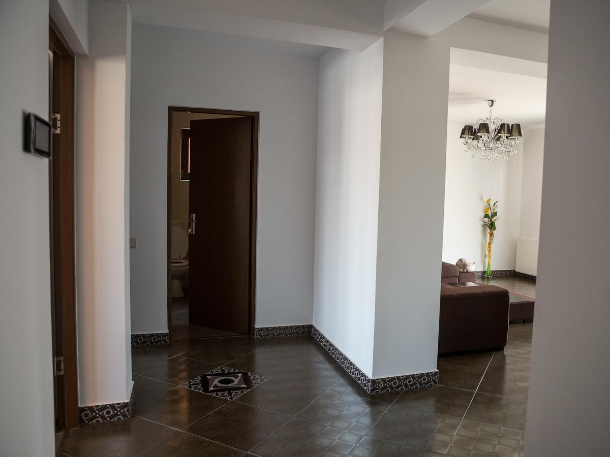 Casa Bella Apartments Bragadiru Buitenkant foto