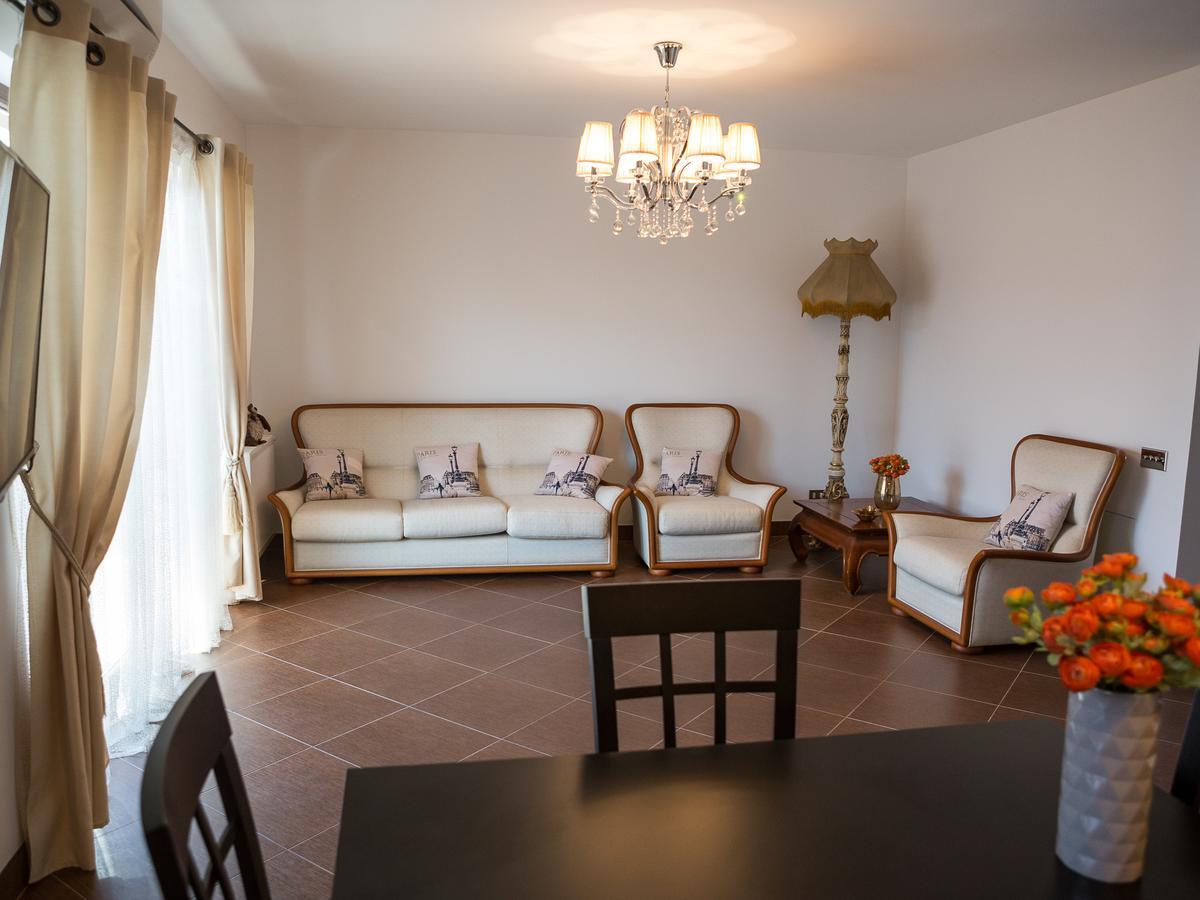 Casa Bella Apartments Bragadiru Buitenkant foto
