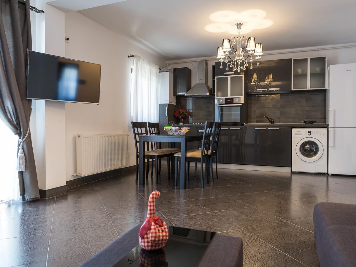 Casa Bella Apartments Bragadiru Buitenkant foto