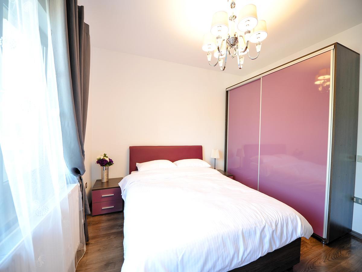 Casa Bella Apartments Bragadiru Buitenkant foto